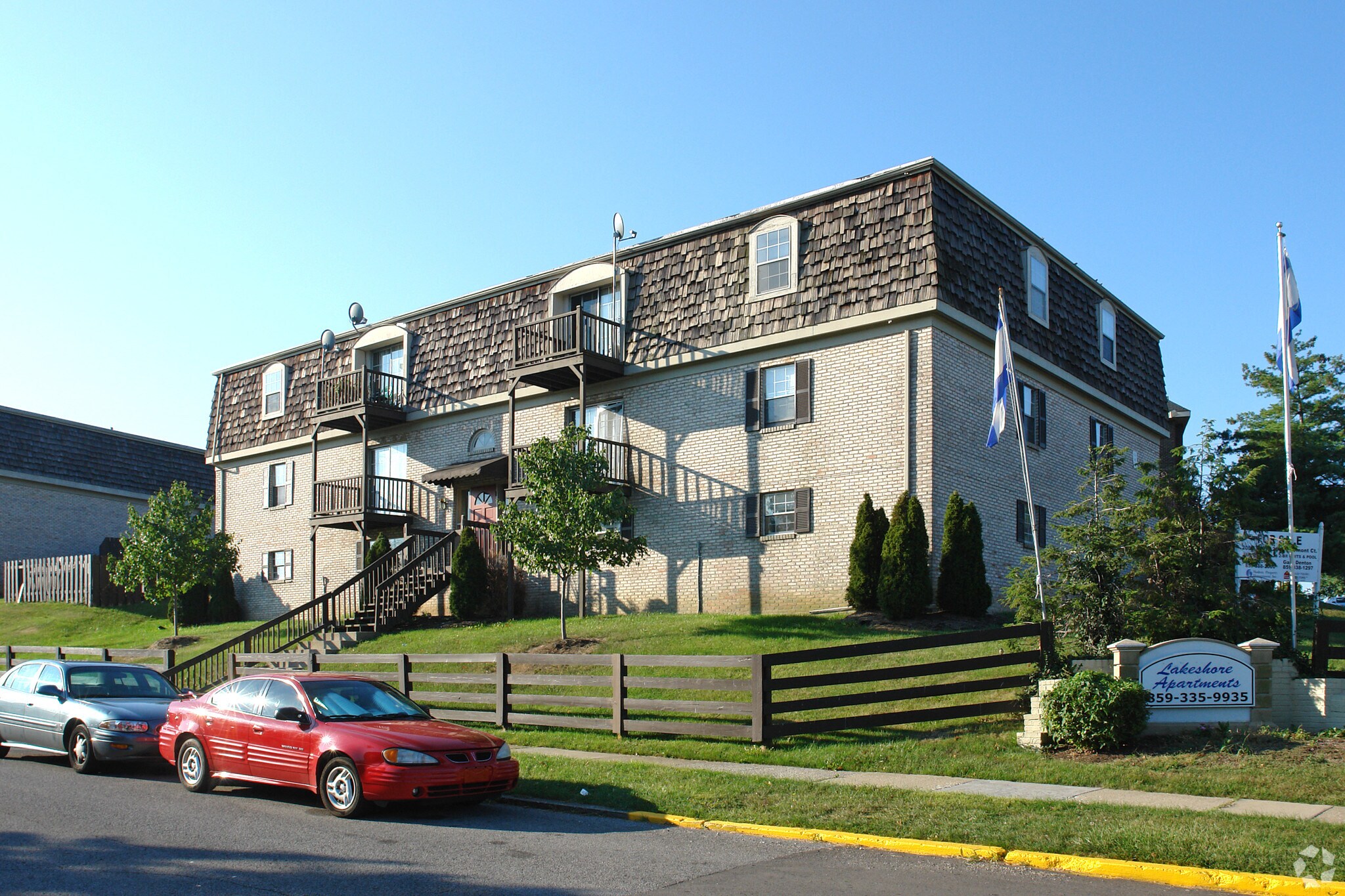 2066-2090 Fairmont Ct, Lexington, KY à vendre Photo principale– Image 1 sur 17