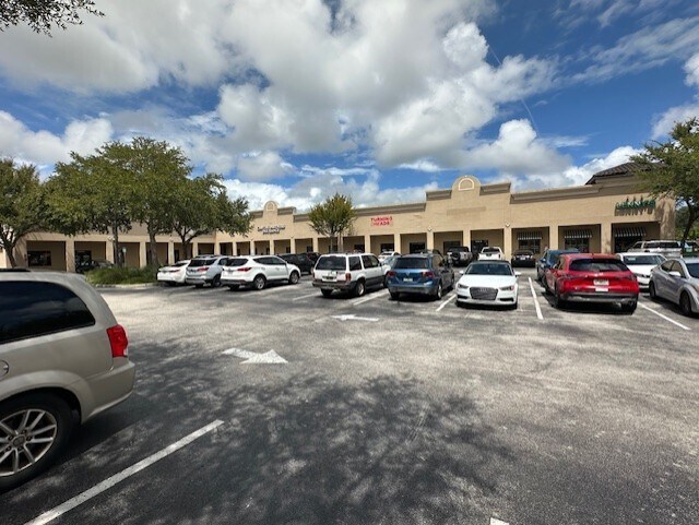 298 S Nova Rd, Ormond Beach, FL à louer Photo de l’immeuble– Image 1 sur 5