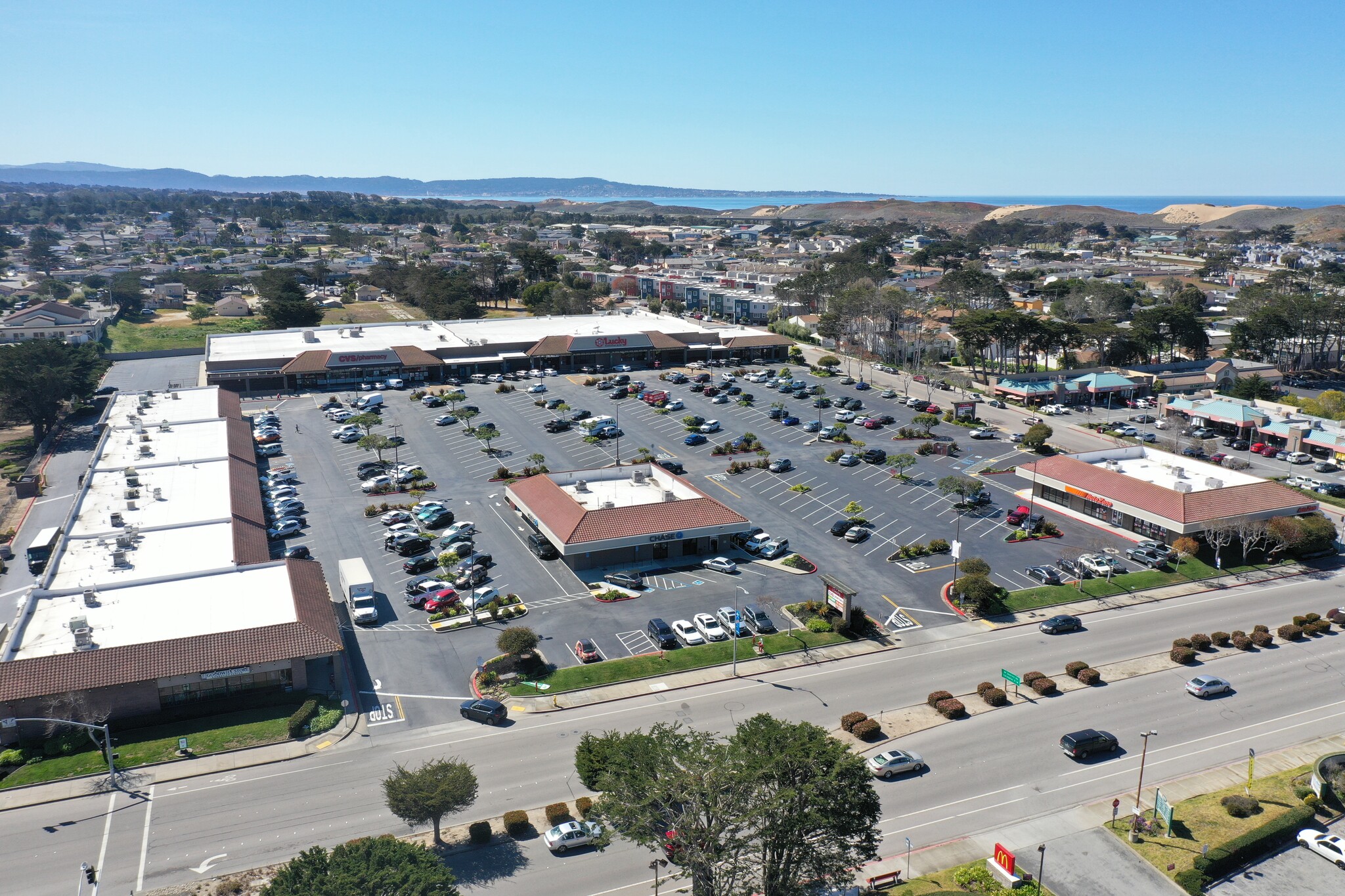 226-270 Reservation Rd, Marina, CA à louer Photo de l’immeuble– Image 1 sur 6