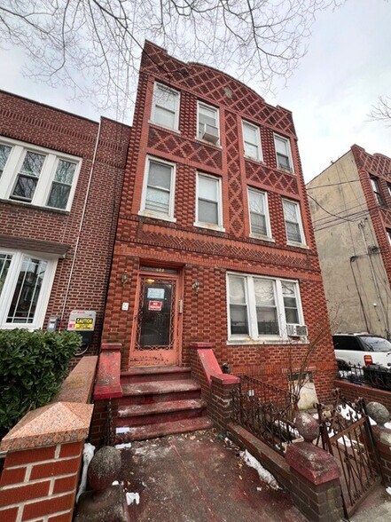 522 E 51st St, Brooklyn, NY à vendre - Photo de l’immeuble – Image 2 sur 2