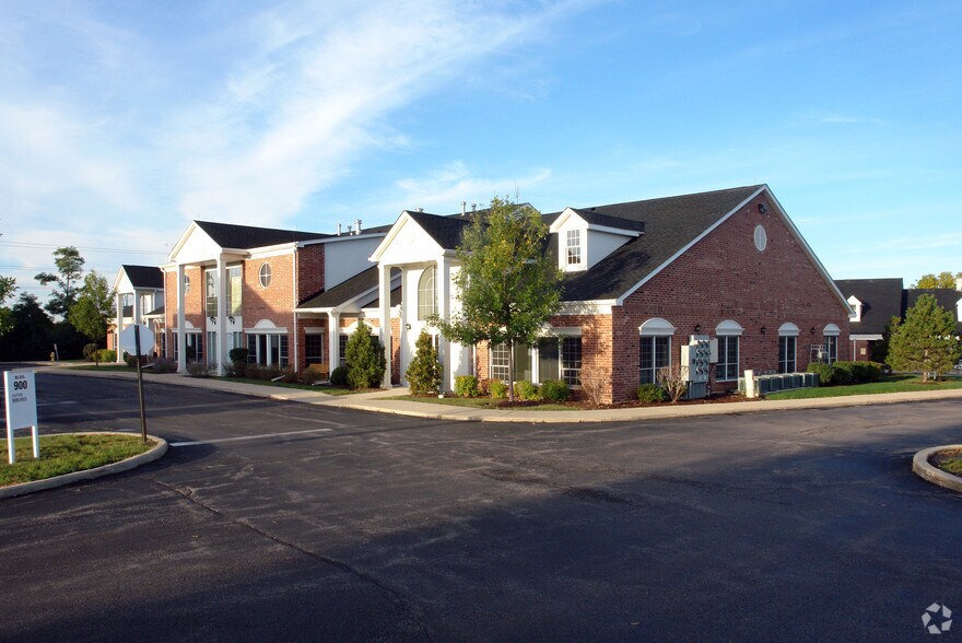 33 W Higgins Rd, South Barrington, IL à vendre - Photo de l’immeuble – Image 2 sur 3