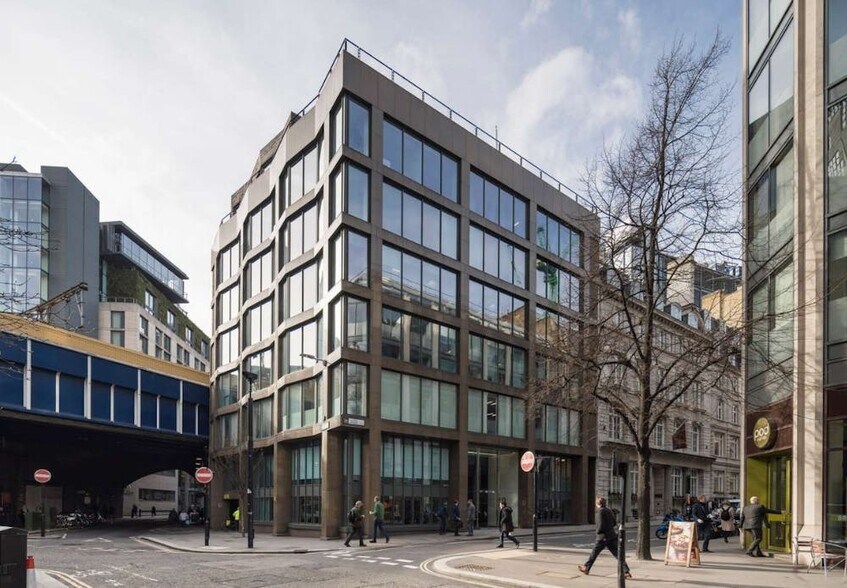 10 Lloyds Ave, Londres à louer - Photo de l’immeuble – Image 1 sur 8