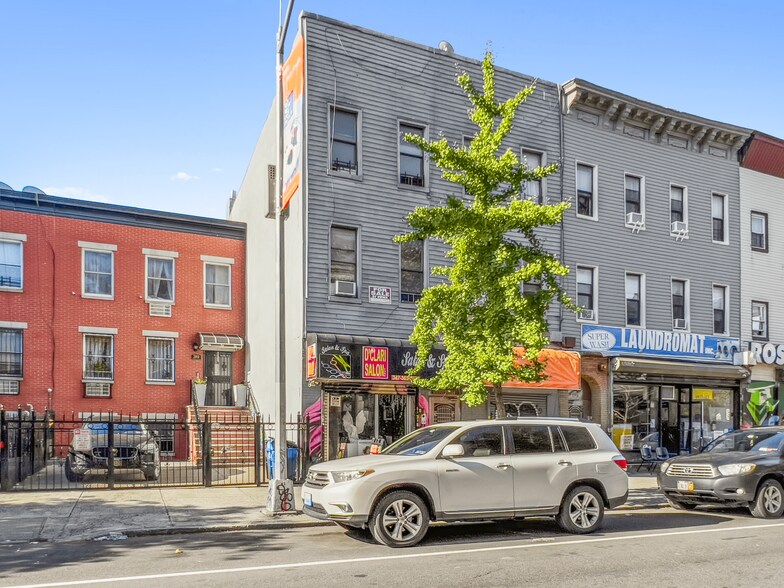 378 Central Ave, Brooklyn, NY à vendre - Photo de l’immeuble – Image 3 sur 17