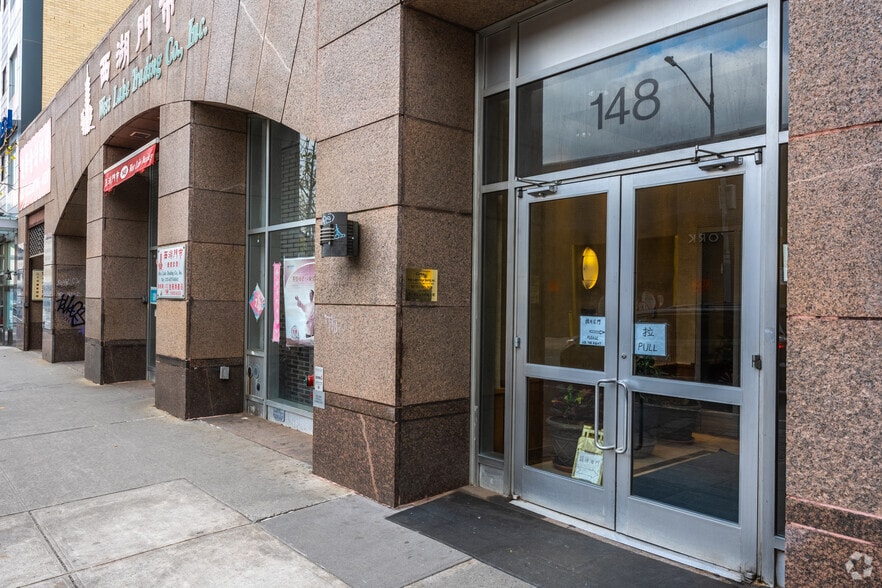 148 Madison St, New York, NY à louer - Photo de l’immeuble – Image 2 sur 8