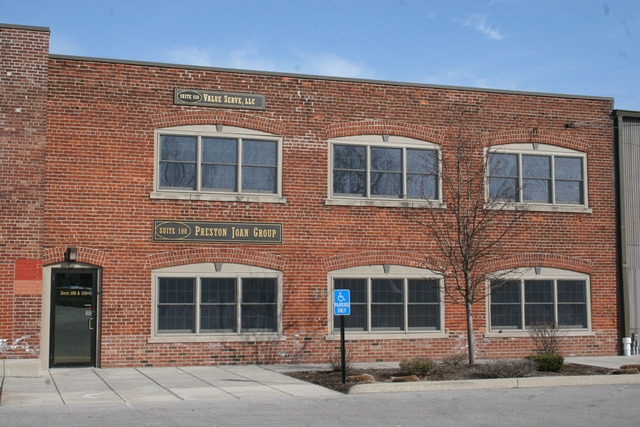 2020 E Washington Blvd, Fort Wayne, IN à louer - Photo de l’immeuble – Image 1 sur 12