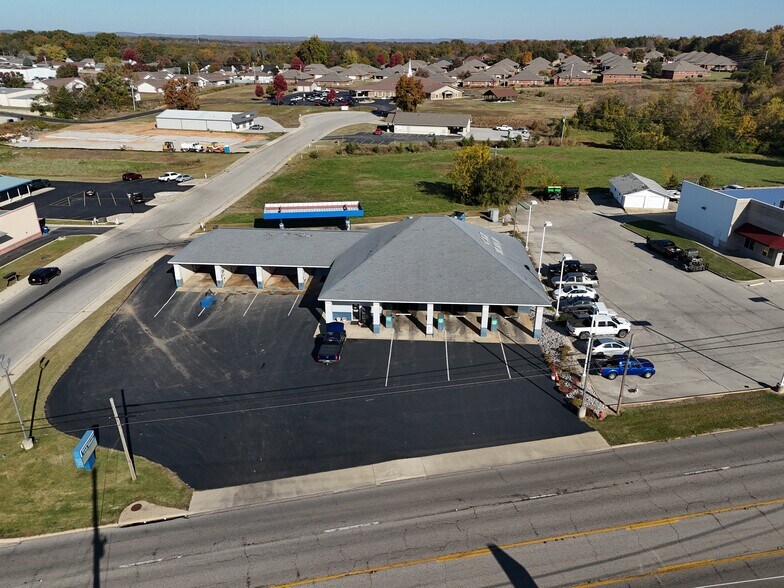 1343 Highway 62 E, Mountain Home, AR à vendre - Photo de l’immeuble – Image 2 sur 14