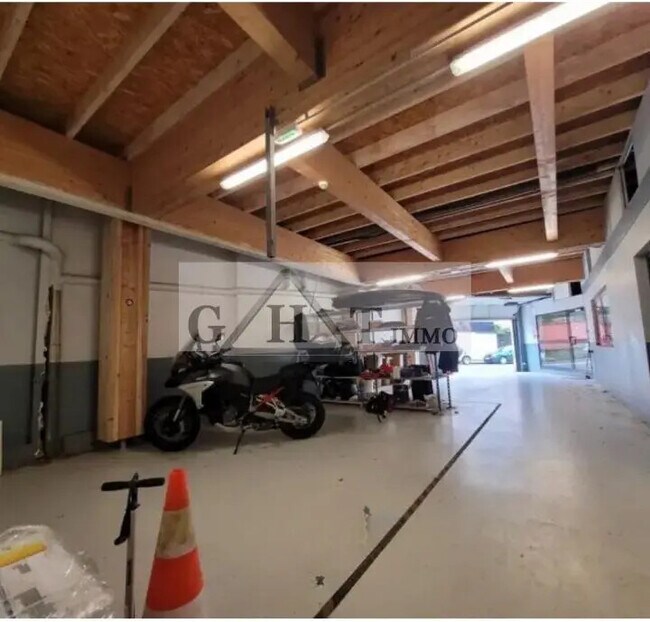 Plus de détails pour Industriel/Logistique à vendre