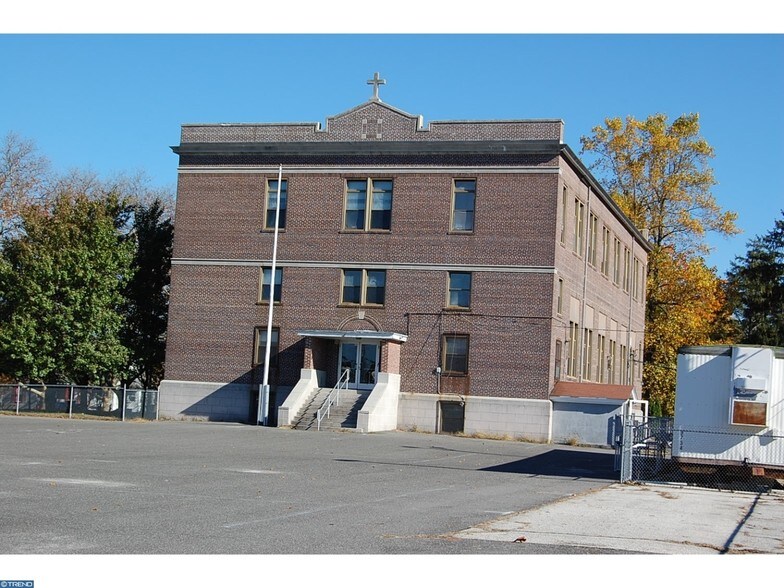 526 Chicago Ave, Egg Harbor City, NJ à vendre - Photo principale – Image 1 sur 19