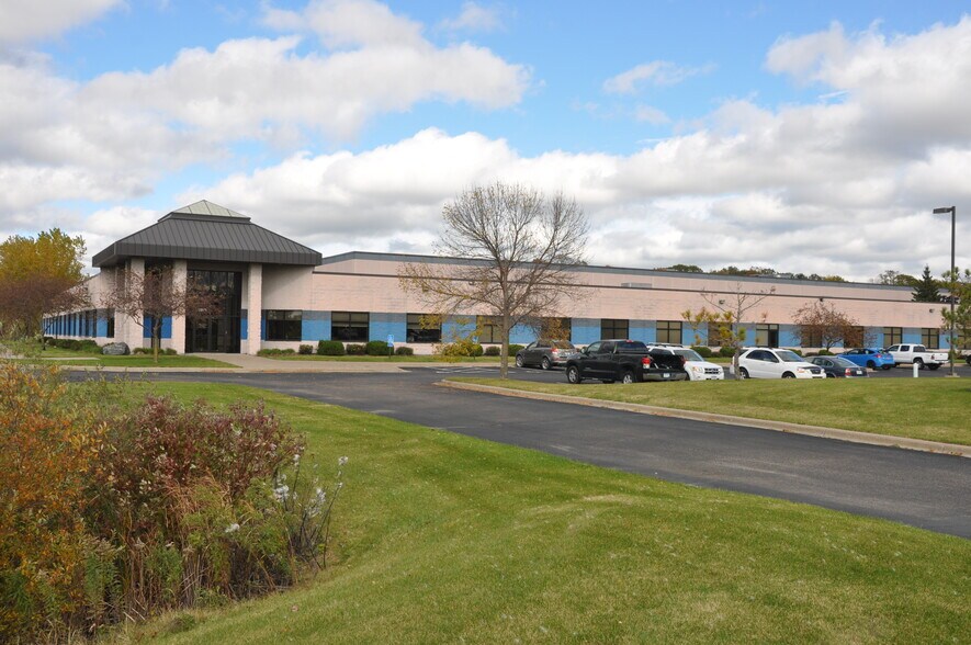 12070 43rd St NE, Saint Michael, MN à louer - Photo de l’immeuble – Image 1 sur 2
