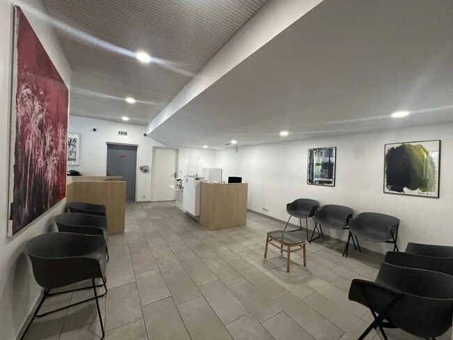 Plus de détails pour Bureau à vendre