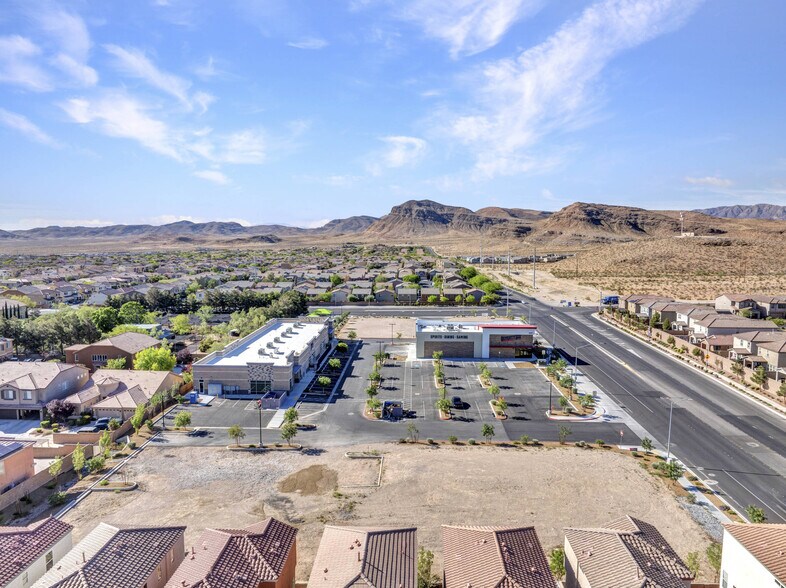 9650 S Fort Apache Rd, Las Vegas, NV à louer - Photo de l’immeuble – Image 2 sur 7