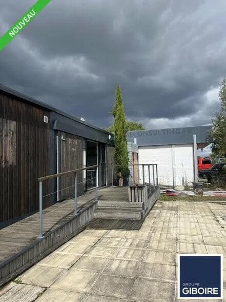 Bureau dans Bruz à louer - Photo de l’immeuble – Image 1 sur 1