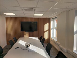 Plus de détails pour Coach and Horses Passage, Tunbridge Wells - Bureau à louer