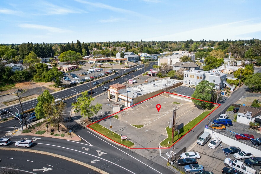 10011 Fair Oaks Blvd, Fair Oaks, CA à vendre - Photo de l’immeuble – Image 3 sur 7