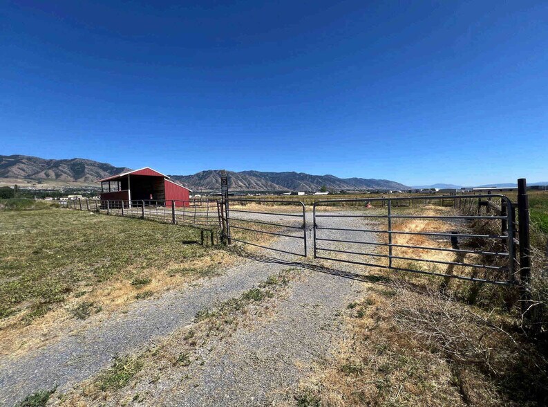 208 3600 N, Hyde Park, UT à vendre - Autre – Image 2 sur 3