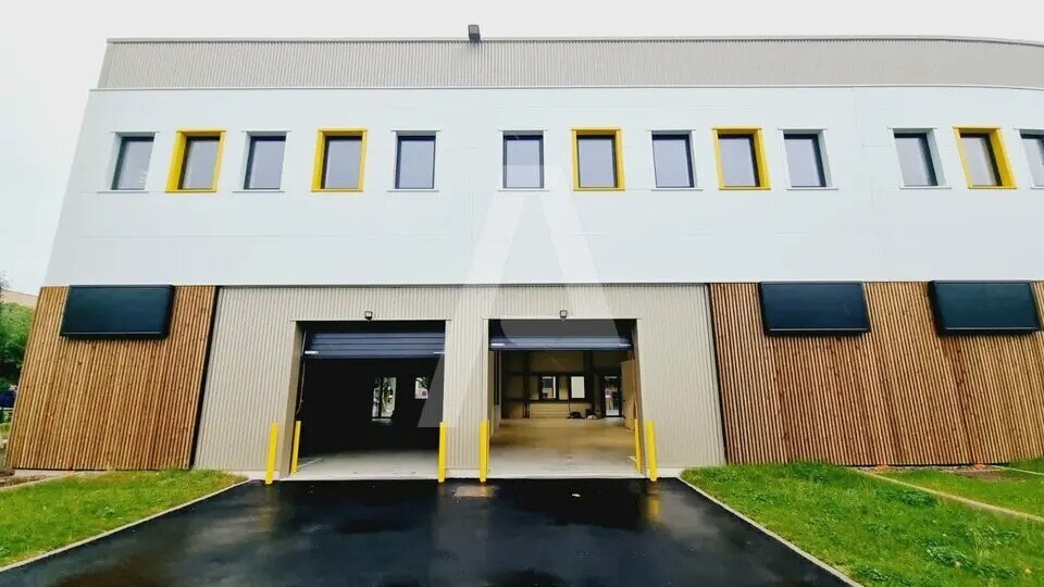 Local d’activités dans Fresnes à louer - Photo de l’immeuble – Image 1 sur 6