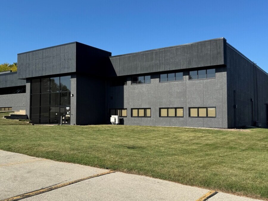 2985 S Ridge Rd, Green Bay, WI à vendre Photo de l’immeuble– Image 1 sur 153