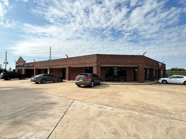 15300 Westheimer Rd, Houston, TX à louer - Photo de l’immeuble – Image 2 sur 3
