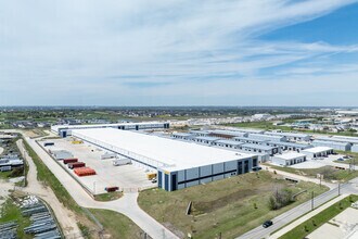 11085 Harmon Rd, Fort Worth, TX - Vue aérienne  vue de carte - Image1