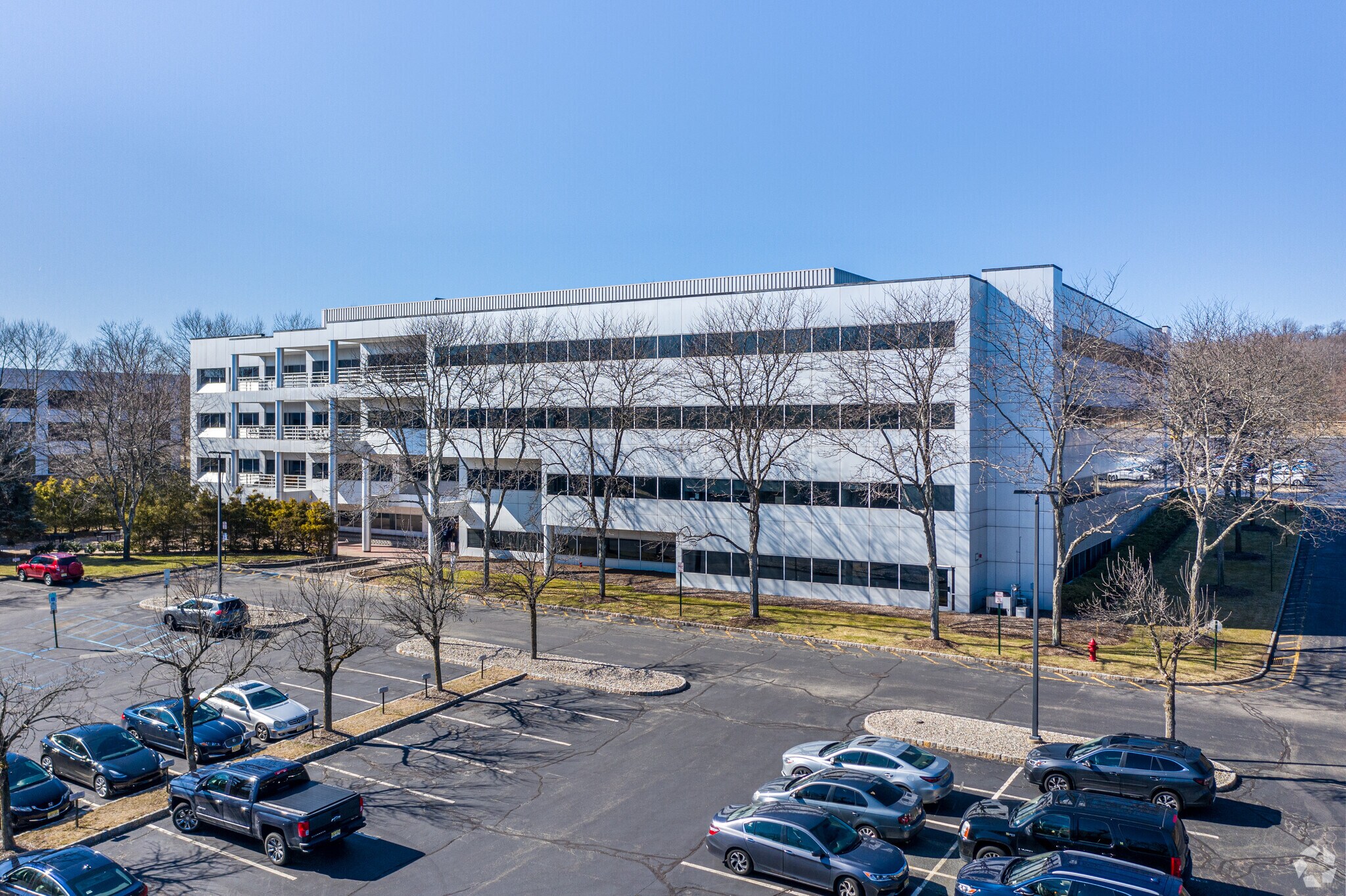 1 Gatehall Dr, Parsippany, NJ à louer Photo principale– Image 1 sur 7
