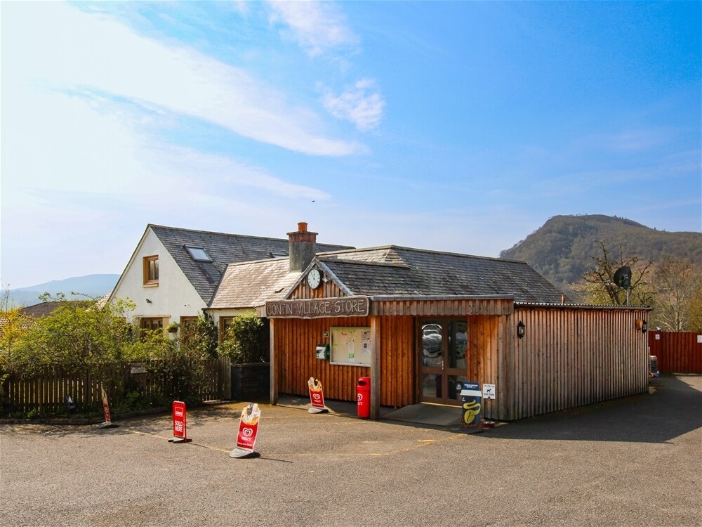 Contin Village Stores and 4 Bedroom House, Strathpeffer à vendre Photo de l’immeuble– Image 1 sur 28