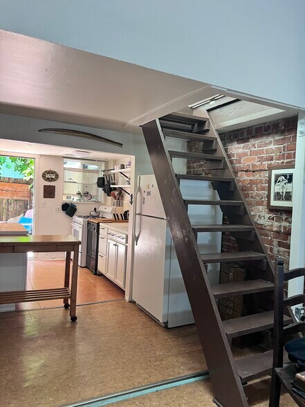 1525 San Anselmo Ave, San Anselmo, CA à vendre - Photo de l’immeuble – Image 3 sur 17
