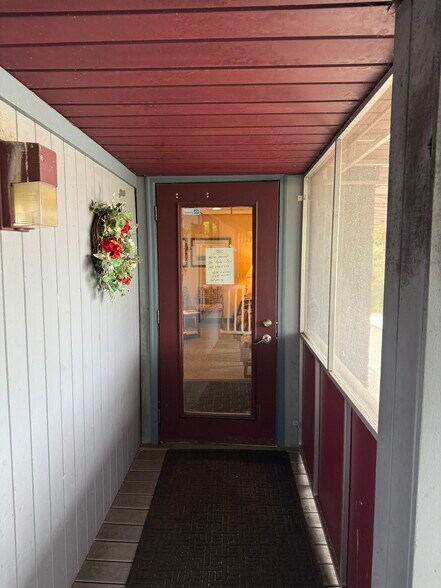 5516 Torrey Rd, Flint, MI à vendre - Photo de l’immeuble – Image 3 sur 19
