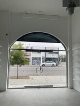 7450-7454 Melrose Ave, Los Angeles, CA à louer Photo intérieure– Image 2 sur 2