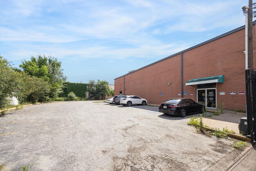 2918 San Jacinto St, Houston, TX à vendre - Photo de l’immeuble – Image 3 sur 17