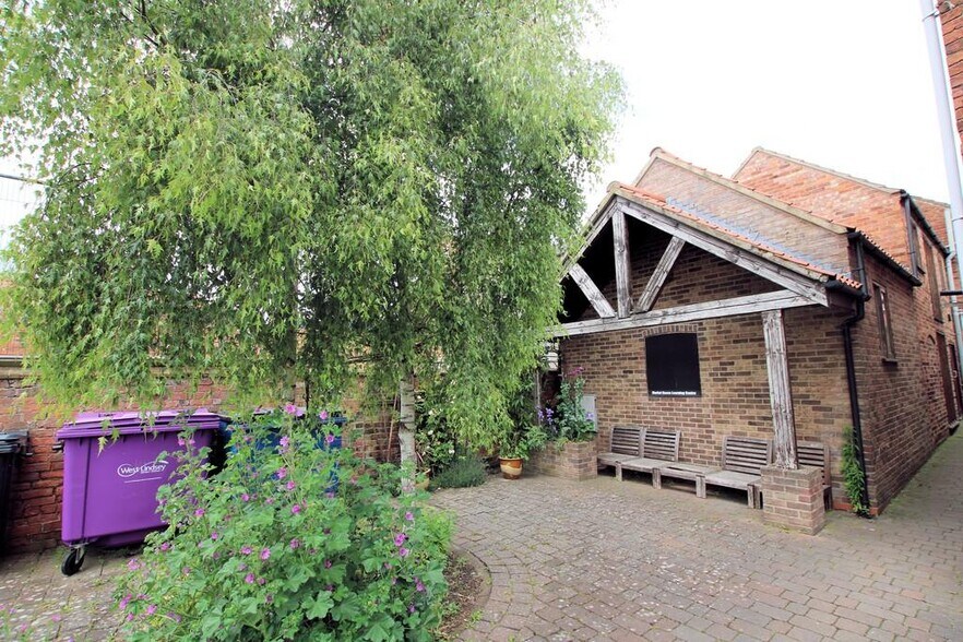 8A, 8B & 8C Queen St, Market Rasen à vendre - Photo de l’immeuble – Image 2 sur 2