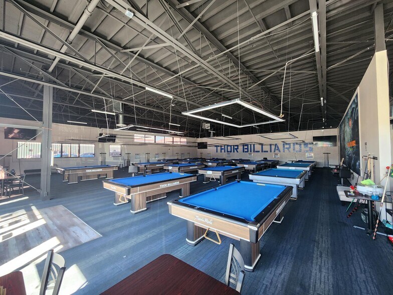 4604 E University Ave, San Diego, CA à vendre - Photo intérieure – Image 2 sur 6