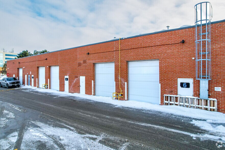 41 Winges Rd, Vaughan, ON à louer - Photo de l’immeuble – Image 2 sur 2