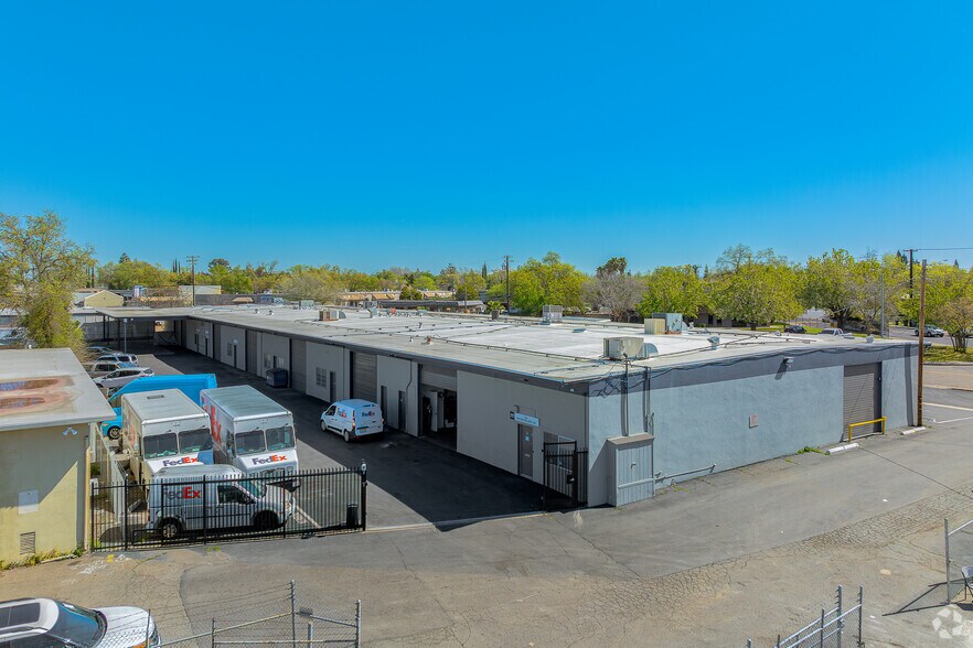 4865 Pasadena Ave, Sacramento, CA à louer - Photo de l’immeuble – Image 3 sur 8