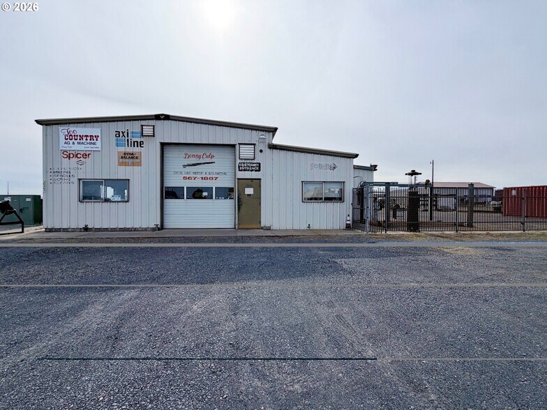 30565 Oldfield St, Hermiston, OR à vendre - Photo de l’immeuble – Image 2 sur 9