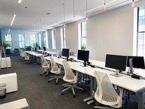 100 W Kinzie St, Chicago, IL à louer Photo intérieure– Image 2 sur 6