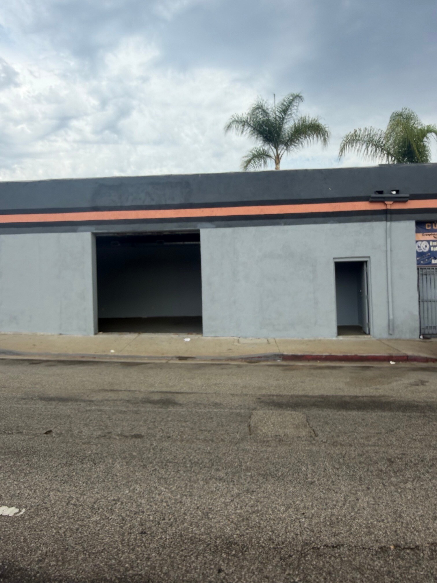 5344-5356 Cahuenga Blvd, North Hollywood, CA à louer Photo de l’immeuble– Image 1 sur 7