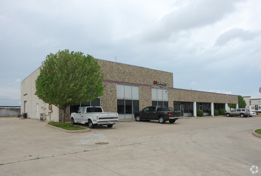 1108 Dobie Dr, Plano, TX à louer - Photo de l’immeuble – Image 3 sur 38