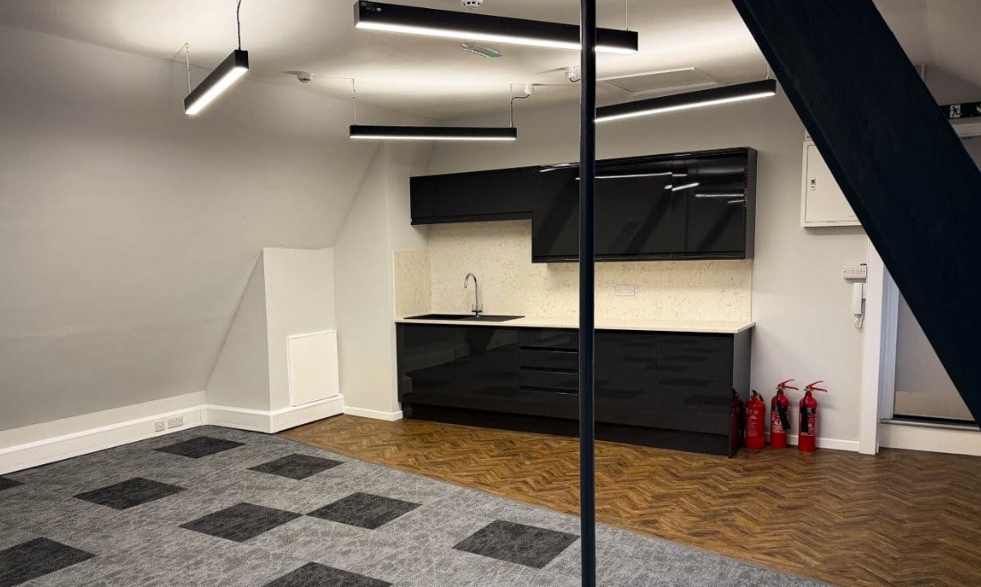 Bureau dans Nottingham à louer Photo intérieure– Image 1 sur 5