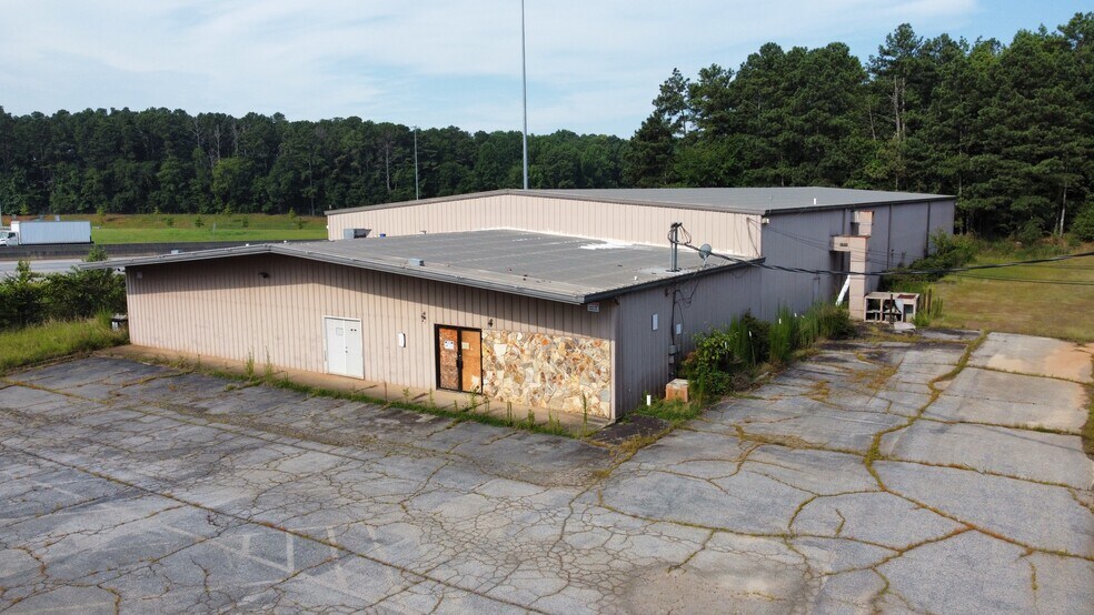 8185 Old City Pond Rd, Covington, GA à vendre - Photo de l’immeuble – Image 3 sur 10