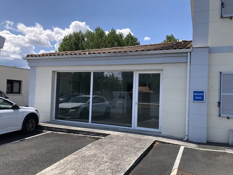 45 A Avenue De Soulac, Le Taillan-Médoc à louer - Photo de l’immeuble – Image 1 sur 5