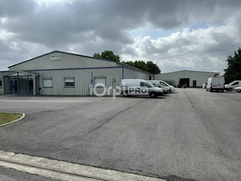 Local d’activités dans La Chevrolière à louer - Photo de l’immeuble – Image 1 sur 7