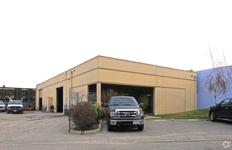 283 Kinney Dr, San Jose, CA à louer - Photo principale – Image 1 sur 5