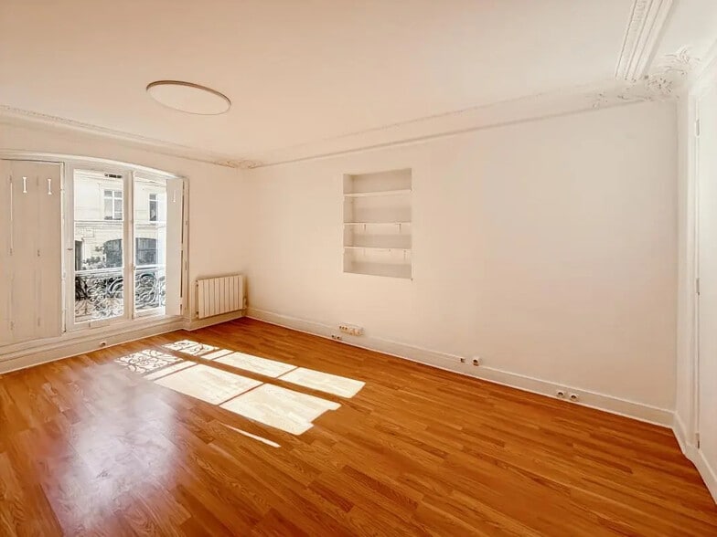 Bureau dans Paris à louer - Photo de l’immeuble – Image 1 sur 6