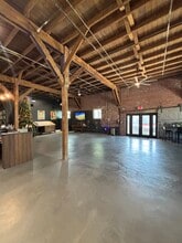 3715 E 7th Ave, Tampa, FL à louer Photo intérieure– Image 2 sur 11