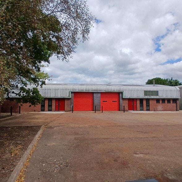 5A-5B Glaven Rd, Holt à louer - Photo principale – Image 1 sur 4