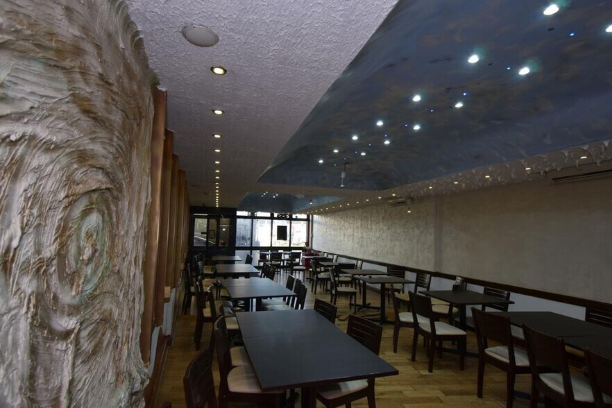 397-399 Honeypot Ln, Stanmore à vendre - Photo intérieure – Image 2 sur 8