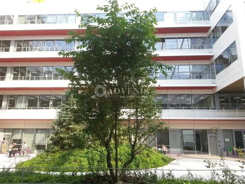 Bureau dans Clamart à louer - Photo de l’immeuble – Image 2 sur 9