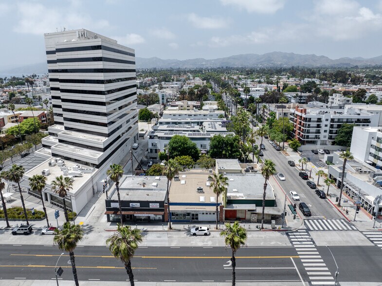 427 Wilshire Blvd, Santa Monica, CA à vendre - Photo de l’immeuble – Image 2 sur 6