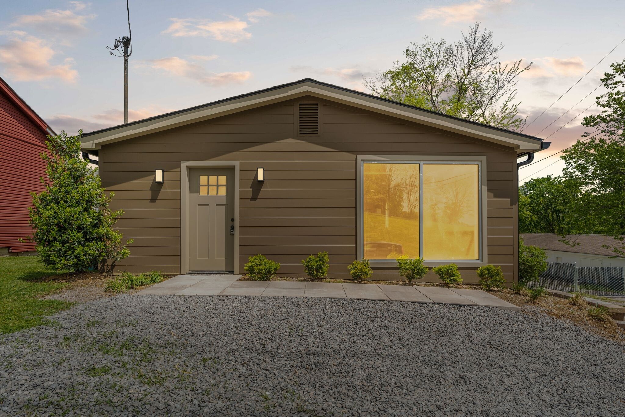 709 Hart Ln, Nashville, TN à louer Photo principale– Image 1 sur 12