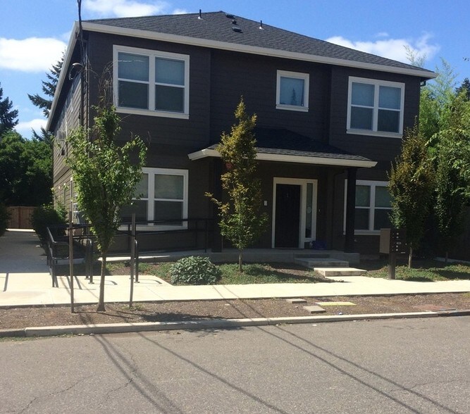 8320 N Princeton St, Portland, OR à vendre - Photo principale – Image 1 sur 11